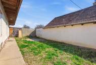 EIN HAUS VOLLER MÖGLICHKEITEN! RENOVIERUNGSBEDÜRFTIGES EINFAMILIENHAUS IN DÜRNLEIS!