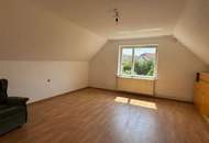 Einfamilienhaus mit viel Platz, sonnigem Garten, Terrasse und Nebengebäude!
