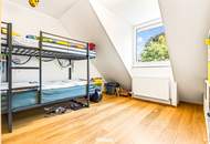 Exklusives Wohnen im Grünen: Gepflegte Doppelhaushälfte auf ruhigem Privatweg