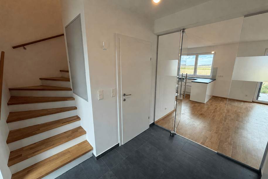 Zweitbezug nach Errichtung 2021 – modernes Wohnen mit Landschaftsblick, nähe 2070 Retz!, Haus-kauf, 379.000,€, 2073 Hollabrunn