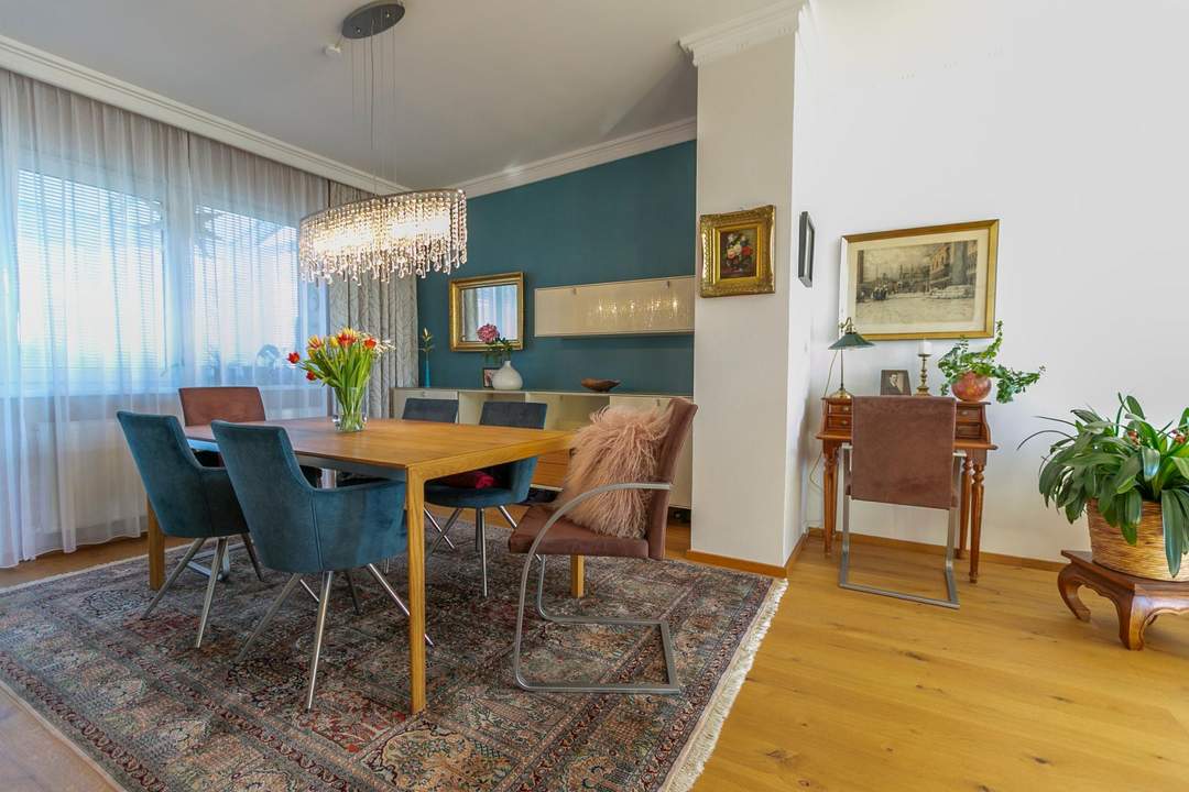 ***Wohlfühl-2-Zimmerwohnung mit großer Dachterrasse und Wintergarten inklusive TG-Platz***