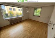 HALLWANG: Großzügiges Zweifamilienhaus mit Garten, Terrasse sowie Balkonen – viel Potenzial vor den Toren Salzburgs!