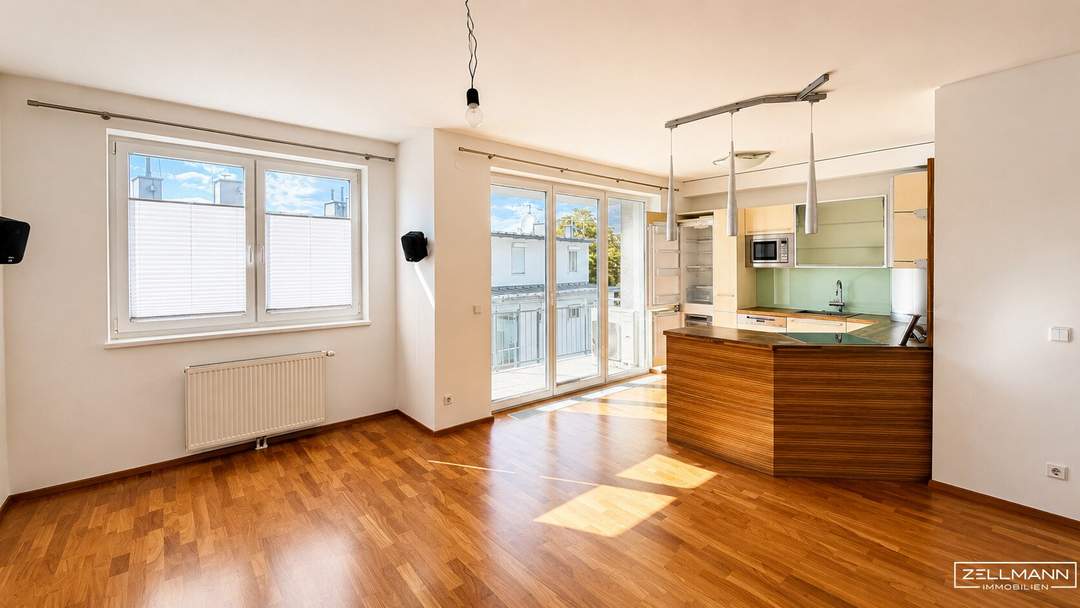 MITTEN DRIN. GROSSZÜGIG WOHNEN. – 3 ZIMMER, LOGGIA & STELLPLATZ AM SCHWECHATER HAUPTPLATZ | ZELLMANN IMMOBILIEN
