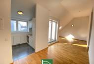 Moderne Dachgeschosswohnung mit großer Terrasse nahe Arthaberplatz in ruhiger Seitengasse! Hohe Decken und Traumbad mit Fenster