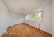 Wunderschöne 5 - Zimmer Wohnung mit Terrasse und Garten