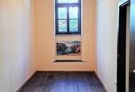 Lage, Lage, Lage! WG-taugliche 4-Zimmer bei der Uni, am Fuße des Schlossbergs!
