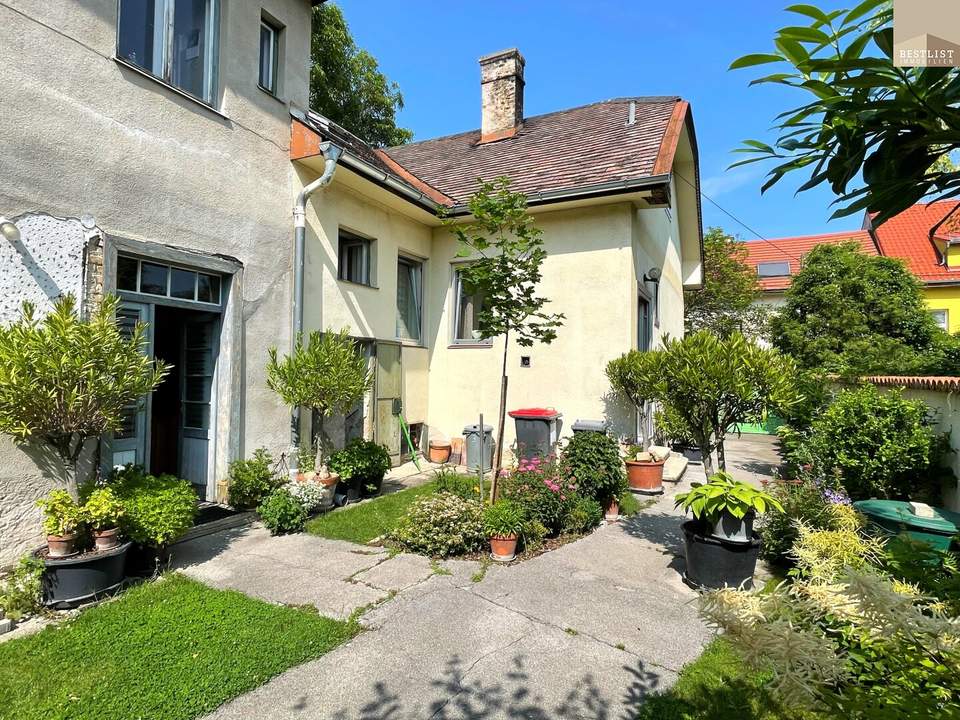 Sanierungsobjekt mit Traumgarten