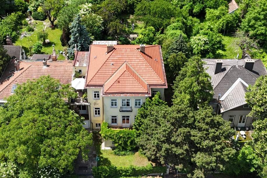CHARMANTE ETAGE IM OBERGESCHOSS EINES ZWEIFAMILIENHAUSES MIT TERRASSE &amp; GROSSEM GARTENPARADIES, Wohnung-miete, 2.400,00,€, 2380 Mödling