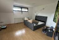 großes Wohnhaus mit 2 getrennten Wohneinheiten, Vollkeller und „Garage“ zu verkaufen