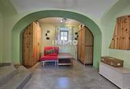 Großzügiges Haus in Hausbach bei Schwarzenau mit vielfachen Nutzungsmöglichkeiten