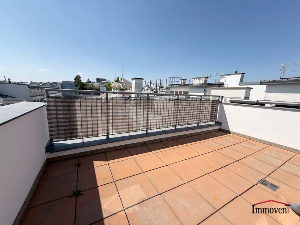 GENERALSANIERT - ERSTBEZUG und INNENSTADTLAGE - Einzigartige 3-Zimmerwohnung mit Dachterrasse bei der Wiener Oper!