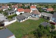 Ein - Mehrfamilienhaus mit Zusatzgebäude und Garagen
