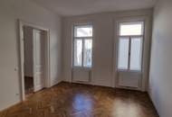 Helle Altbauwohnung mit Flügeltüren - Besichtigung FR 13.02 um 17.00 h und 17.30 h