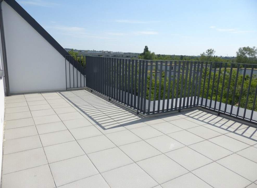 ZWEITBEZUG 3 Zimmer-TERRASSEN-Neubauwohnung - HOFSEITIG