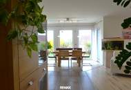 Neuwertiges Haus auf großem Baugrund in Randlage