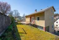Sanierungsbedürftiges Einfamilienhaus mit Garten, Terrasse und Garage in TOP LAGE!