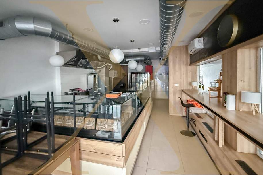 Vollmöbliert! Vielseitig nutzbares Gastrolokal in begehrter Lage in Urfahr zu vermieten!, Gewerbeobjekt-miete, 2.850,00,€, 4040 Linz(Stadt)