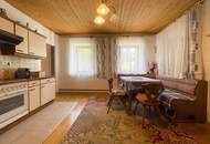 Preisgesenkt – Sonniges Zuhause mit Potenzial – Haus mit Stadl, Garten und Top-Anbindung in Arnoldstein