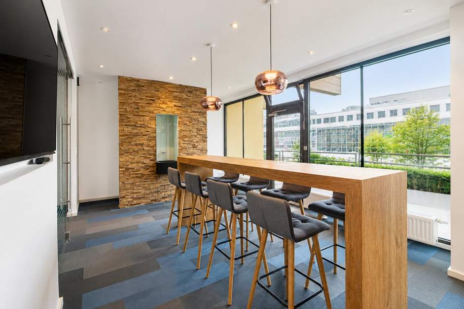*** Design. Lage. Rendite. – Exklusive Büro- und Geschäftsräumlichkeiten mit 315,21 m², traumhafter 70 m² Sonnenterrasse und vielseitigem Wohnpotenzial ***, Wohnung-kauf, 328.000,€, 8605 Bruck-Mürzzuschlag