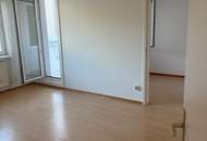 3 Zimmerwohnung in saniertem Wohnhaus perfekt gelegen mit Loggia