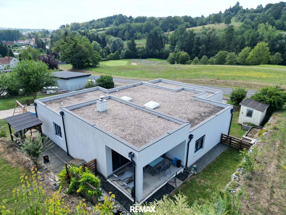 Moderner Bungalow in Golfplatznähe - Wohnen mit Komfort in Stegersbach