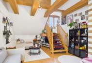 Große Dachgeschoßwohnung mit Wintergarten und Klimaanlage