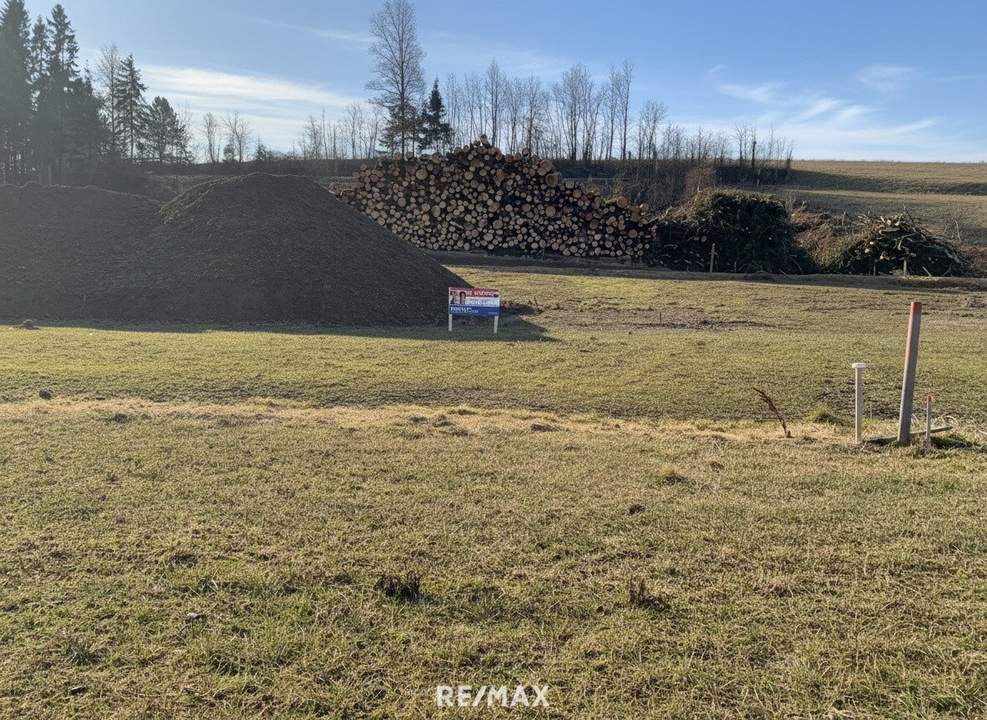 Baugrundstück in sonniger Südhanglage