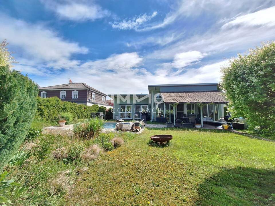 Modernes Einfamilienhaus im Bungalow- Stil in Raasdorf