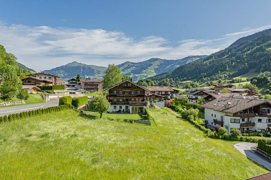 Dachgeschosswohnung im Bauernhaus mit touristischer Widmung, Wohnung-miete, 1.990,00,€, 6373 Kitzbühel