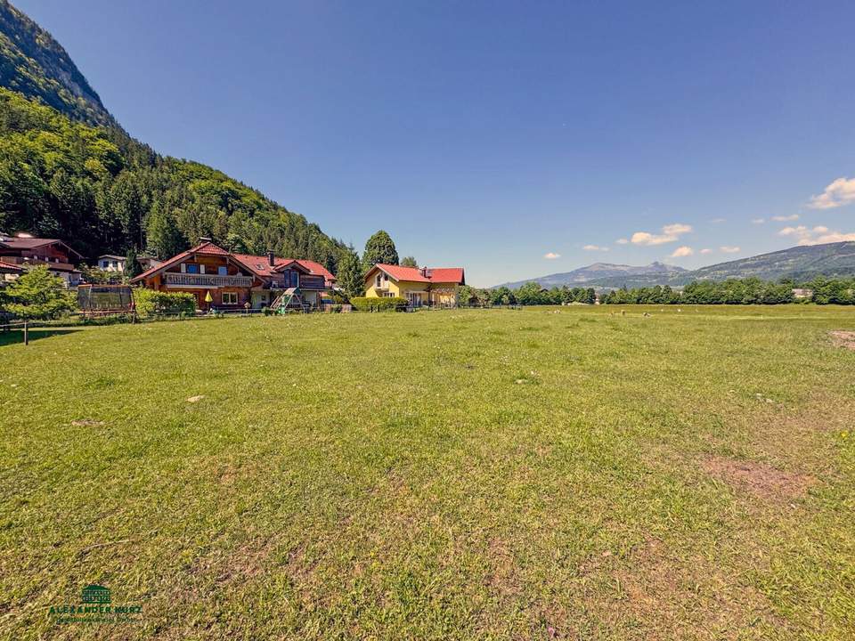 Sonniges Grundstück in Traumlage - Wohnen wo andere Urlaub machen
