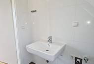 FERNBLICK, DACHGESCHOSS, 59 m2 Maisonette mit 13 m2 Terrasse, 2 Zimmer, Komplettküche, Duschbad, Parketten, Speckbachergasse