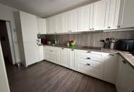 Gepflegte 4-Zimmer-Wohnung mit Loggia, Parkplatz, Grünblick und sehr guter Infrastruktur in Brunn am Gebirge