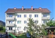 Helle 2-Zimmer ETW mit Carport und Garten