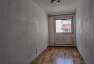 Großzügige 4-Zimmer-Wohnung mit Loggia