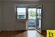 15549 Top Wohnung mit Balkon, Top Lage!