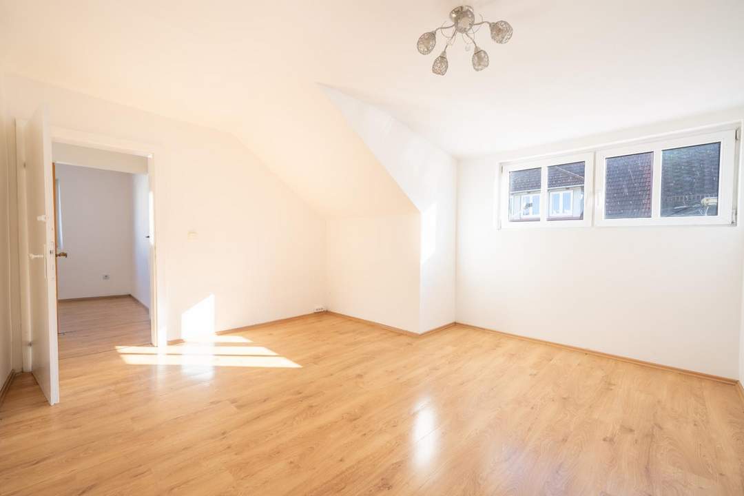 Großzügige 3 Zimmer Wohnung im Zentrum von Straßwalchen