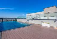 Hoch oben im TrIIIple Tower, Panoramaview Pool
