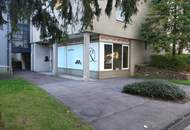 Geschäfts-/Büro-/Ordinationsfläche mit XL-Schaufenstern u. (Portal-)Erweiterungspotential (+ ca. 10 m²) inkl. 14 m² Einzelgarage - 1A Preis-/Leistung, direkt neben dem (Vital-)Zentrum Muldenstraße!