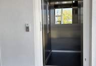 Modernes Penthouse mit eigenem Liftzugang direkt in die Wohnung und dreiseitiger Dachterrasse mit Wintergarten