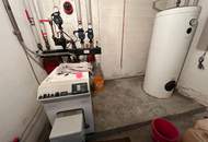 Vielseitiges sanierungsbedürftiges Wohnhaus mit 2 Wohneinheiten auf großem Grundstück!