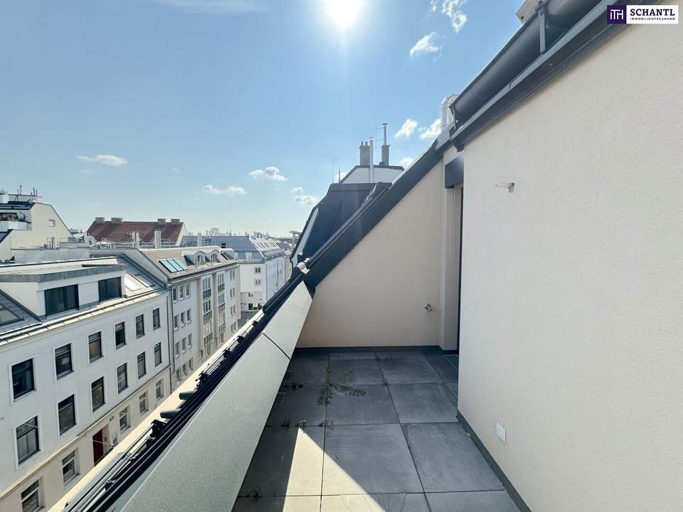 SCHNÄPPCHEN! Mega helle Dachgeschoß Wohnung mit 3 Zimmer und feiner Terrasse!