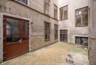 ++NEU++ 2-Zimmer Altbau-Wohnung (renovierungsbedürftig), viel Potenzial!
