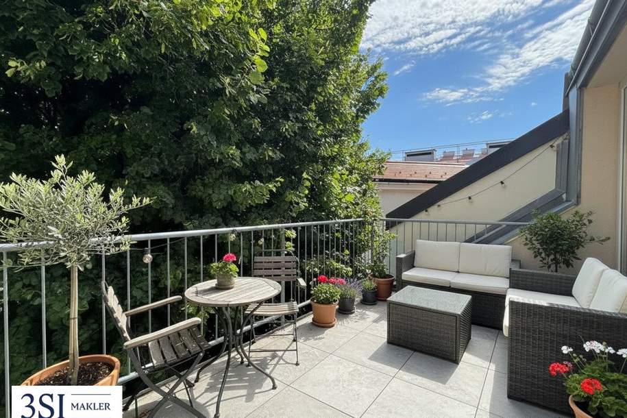 Top sanierte Dachgeschoßwohnung mit Terrasse und Grünblick – Nahe Kutschkermarkt, Wohnung-kauf, 799.000,€, 1180 Wien 18., Währing