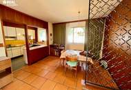 Charmantes Einfamilienhaus mit Entwicklungspotenzial in Grünruhelage