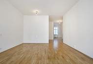 Die HAINBURG: Sonnig-südliches Altbauflair im 2. Liftstock - BALKON möglich!