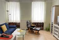Charmantes Einfamilienhaus mit großem Potenzial und völlig ruhigem Garten | ZΞLLMANN IMMOBILIEN