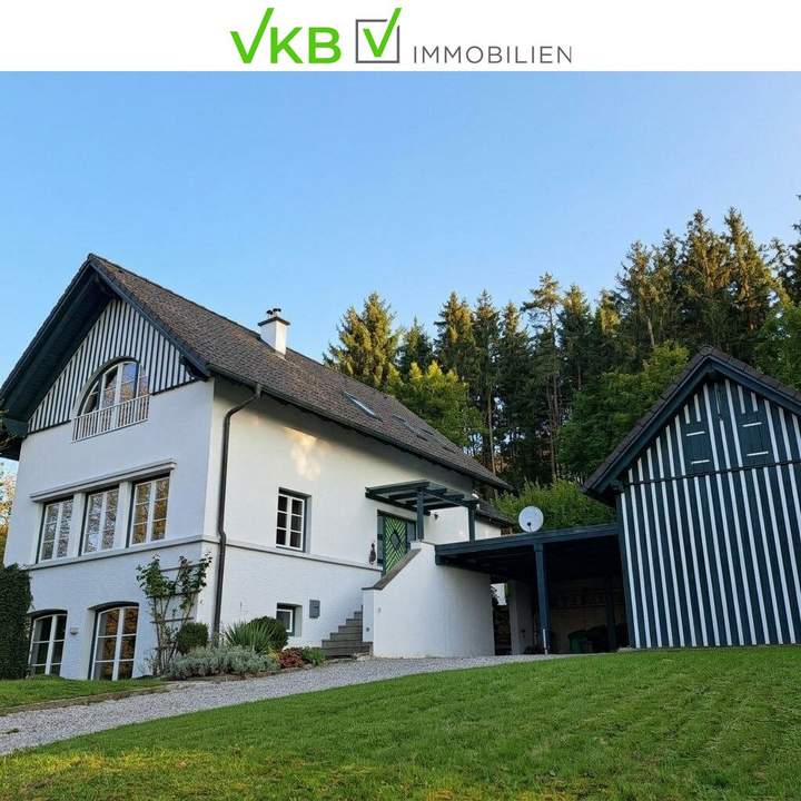 Charmantes Wohnjuwel mit großzügigem Raumangebot, Weinkeller & Doppelcarport in begehrter Attersee-Lage!