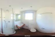 Großzügige Dachgeschosswohnung mit 3 Terrassen und Fernblick ins Grüne