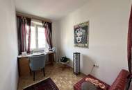 2,5-Zimmer Wohnung im 3. Stock mit Lift in zentraler Lage! WG-geeignet!
