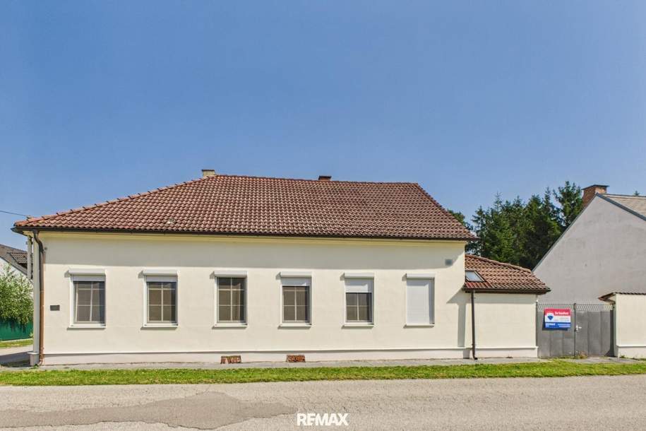Charmantes Einfamilienhaus mit viel Potenzial in Neunkirchen, zu kaufen!, Haus-kauf, 220.000,€, 2620 Neunkirchen